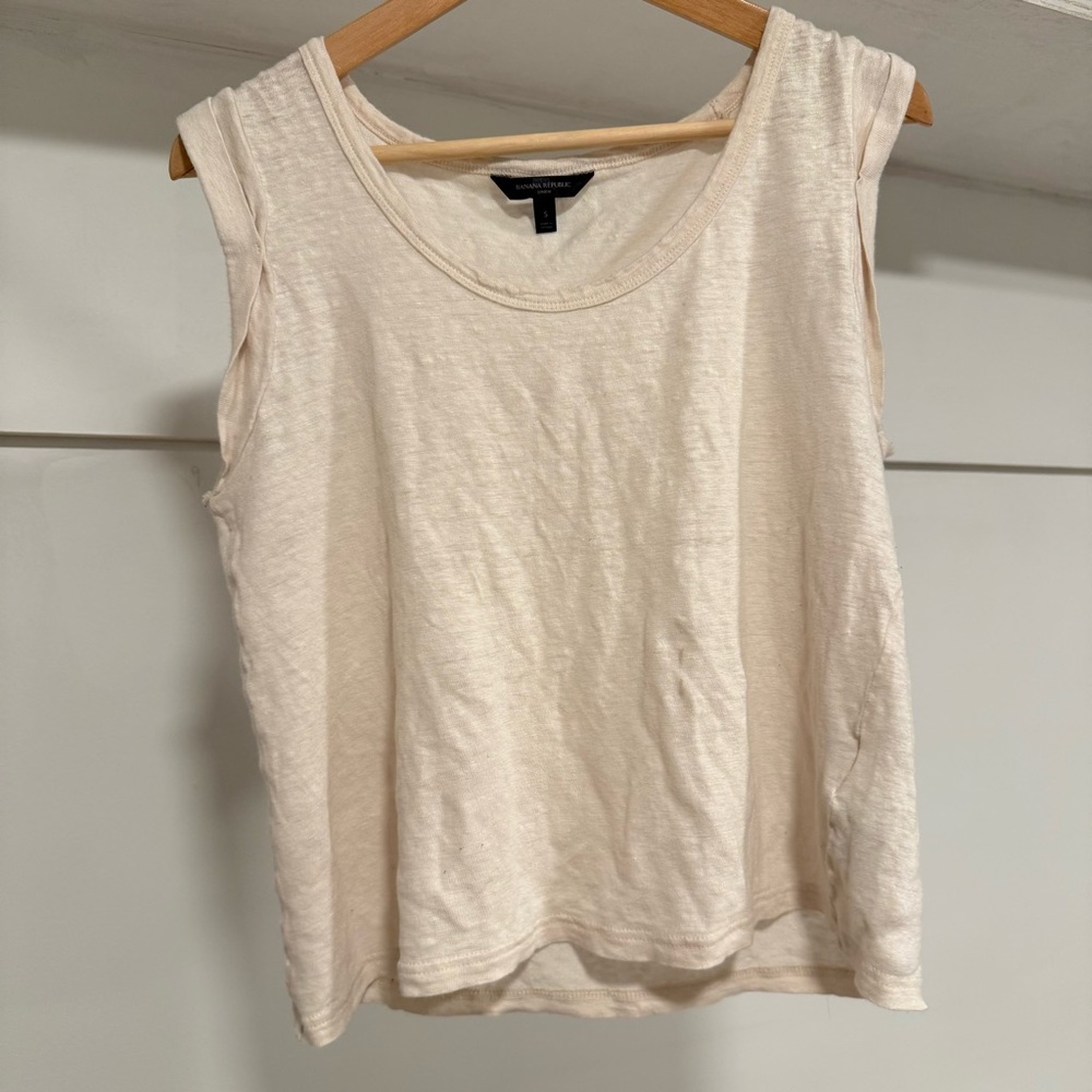 Vintage Banana Republic 100% Linen Tank